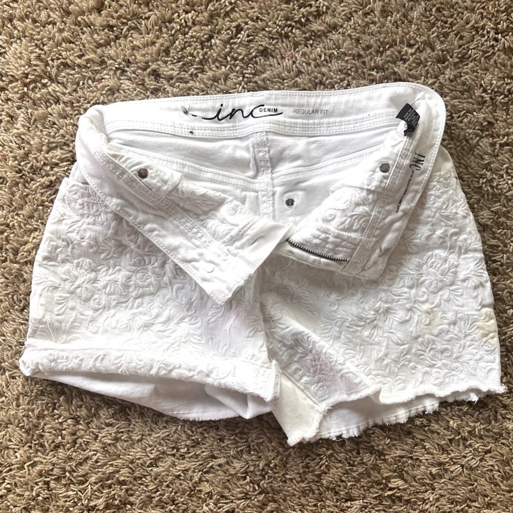 Inc. Denim | Women's white floral Jean shorts (Jorts) sz 2 used--fair condition